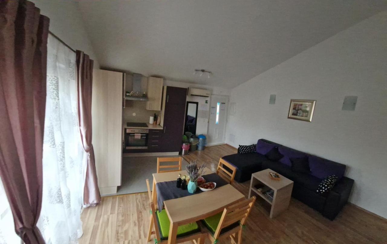 Apartman Relax Apartman Marina Kültér fotó